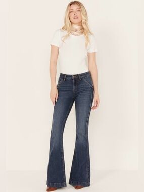 Shyanne Medium Blue High-Rise Pintuck Flared Jeans 32 x 34